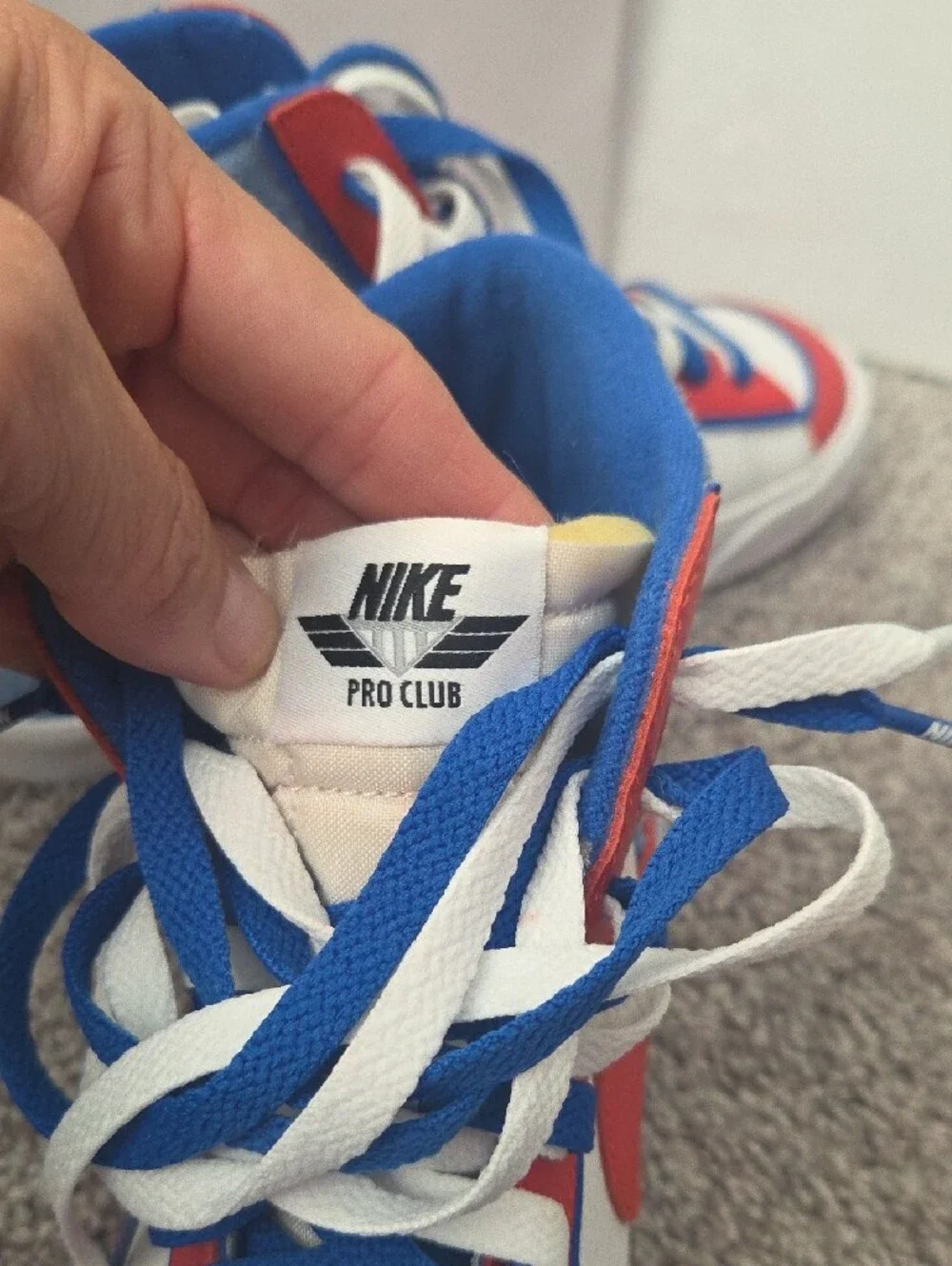 Nike  High-Top Sneakers in White, Red & Blue
